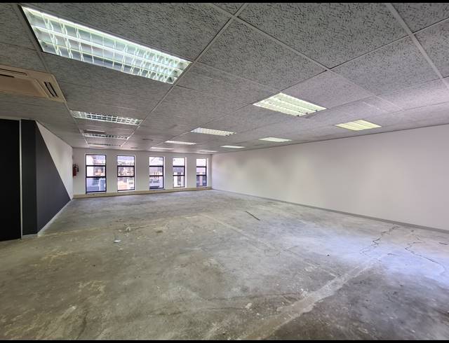 277M² OFFICE TO LET IN HURLINGHAM